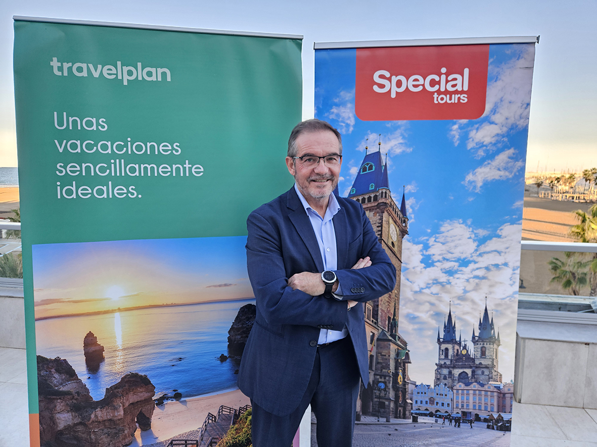Entrevista a César Herrero, Director Fuerza de Ventas Touroperación ...